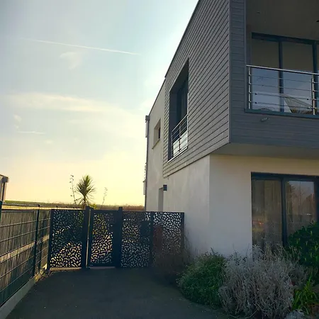 Pontons View Apartment