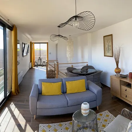 Pontons View Saint-Côme-de-Fresné