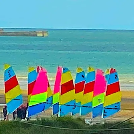 Pontons View
