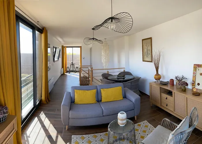 Pontons View Saint-Come-de-Fresne